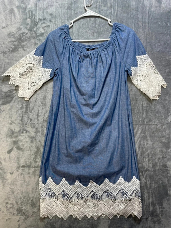 Mlle Gabrielle Dresses & Skirts - Mlle Gabrielle Womens Small Blue Chambray Shift Dress White Crochet Lace Boho